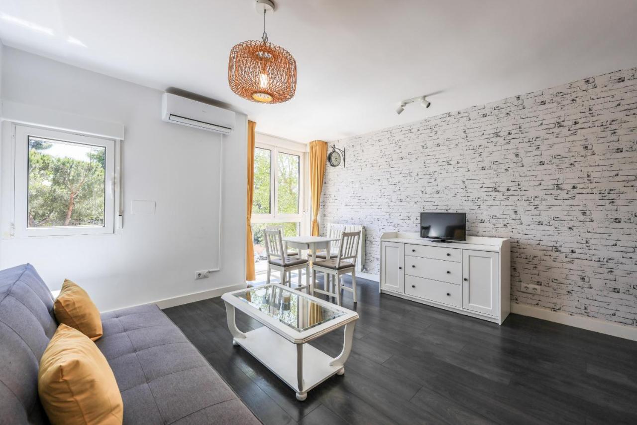 Apartamento Para 5 Personas Cerca De Ifema Y Aeropuerto Alquiler Temporal Madrid Exteriör bild