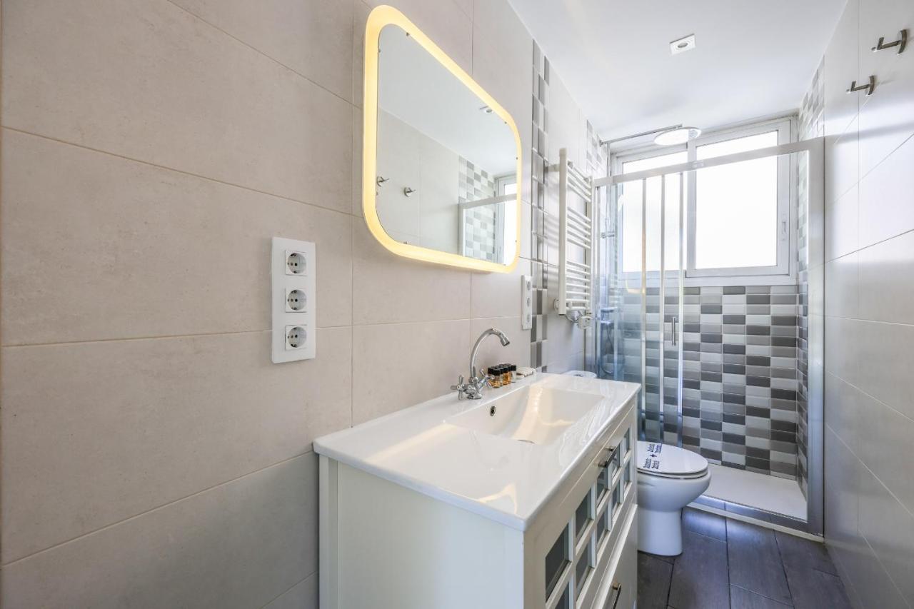 Apartamento Para 5 Personas Cerca De Ifema Y Aeropuerto Alquiler Temporal Madrid Exteriör bild