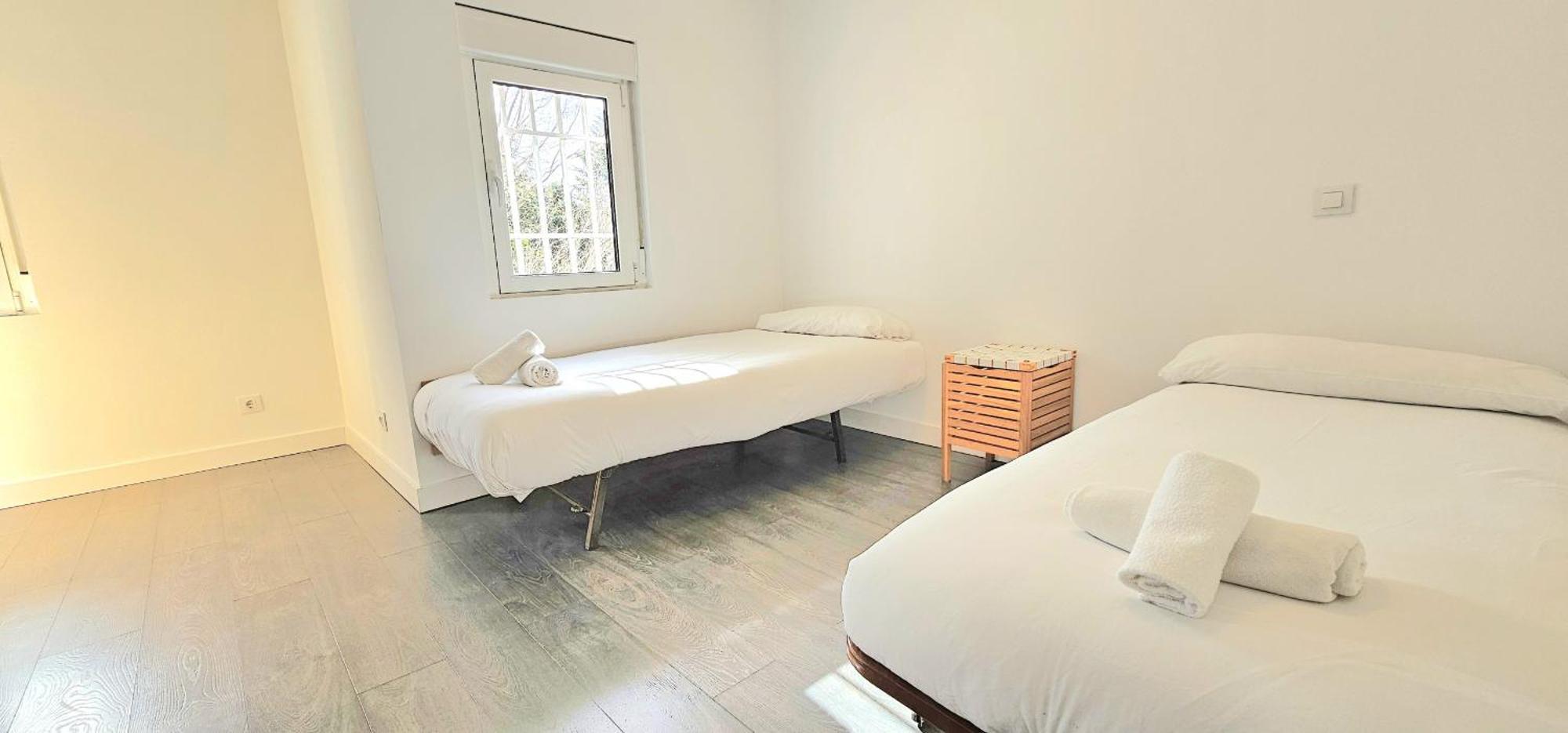 Apartamento Para 5 Personas Cerca De Ifema Y Aeropuerto Alquiler Temporal Madrid Exteriör bild