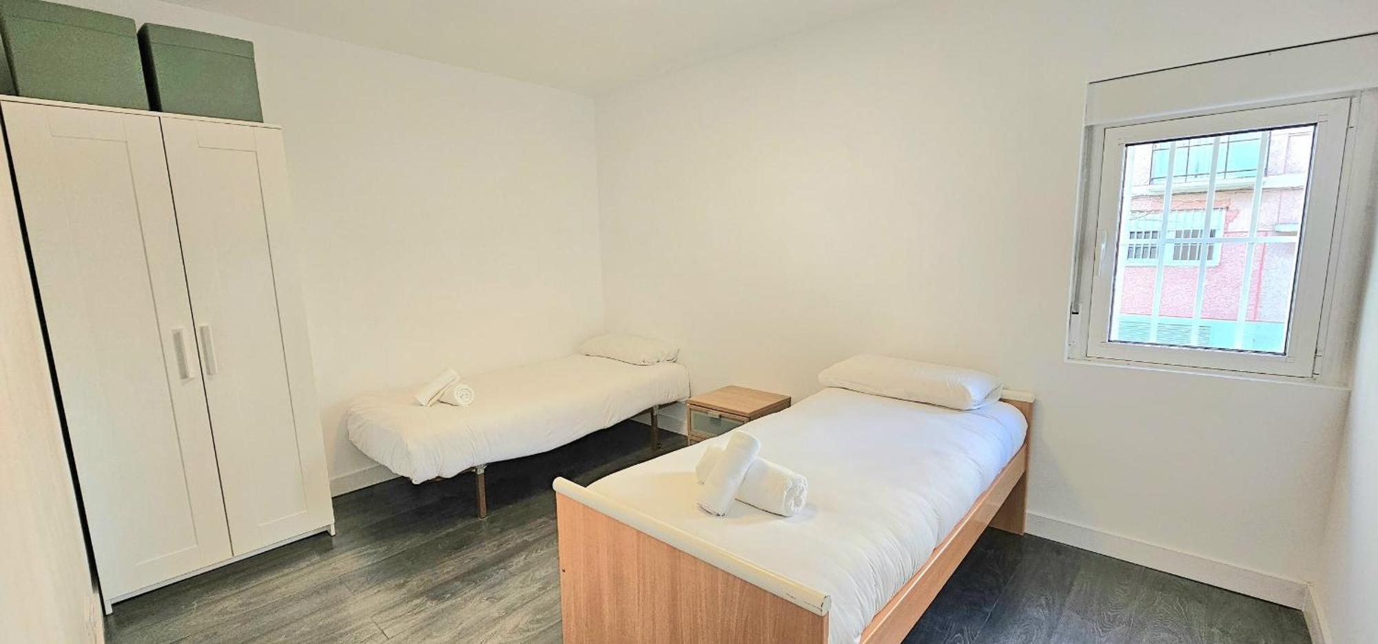 Apartamento Para 5 Personas Cerca De Ifema Y Aeropuerto Alquiler Temporal Madrid Exteriör bild